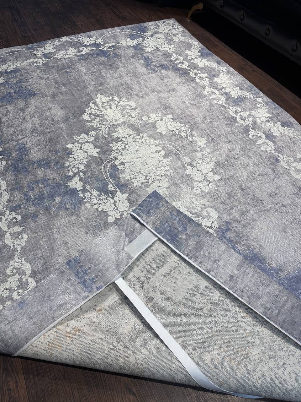 روفرشی چسبی